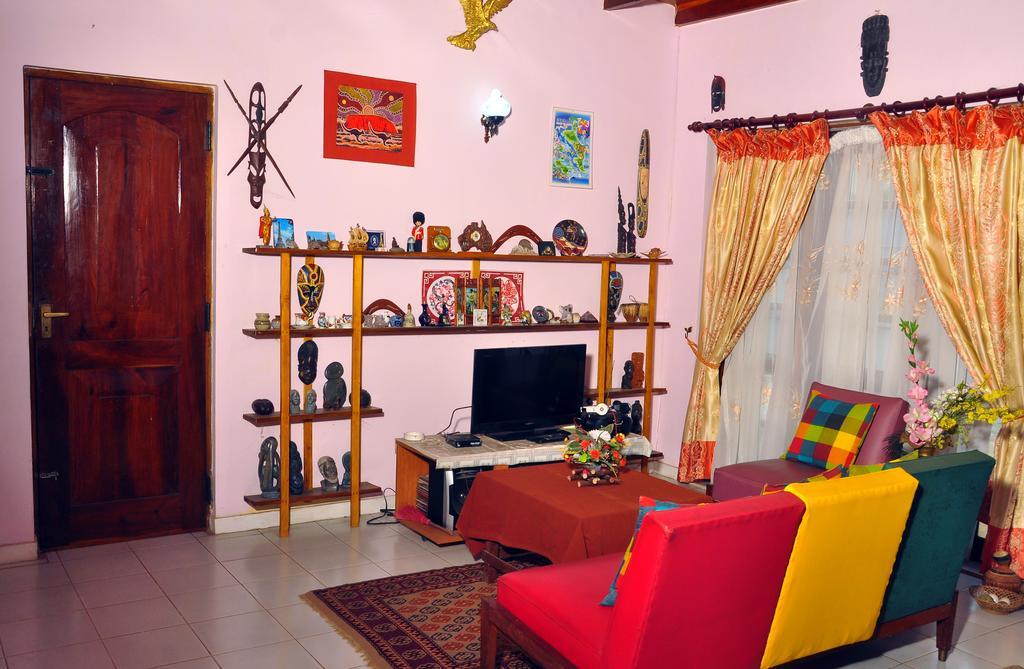 Primrose Inn Kandy Luaran gambar