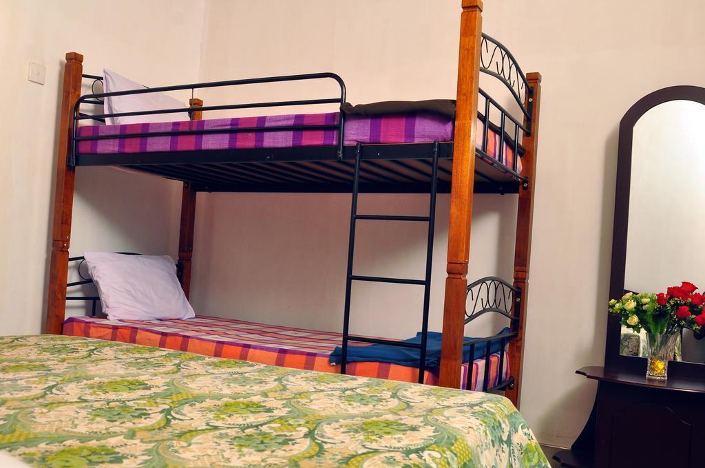 Primrose Inn Kandy Luaran gambar